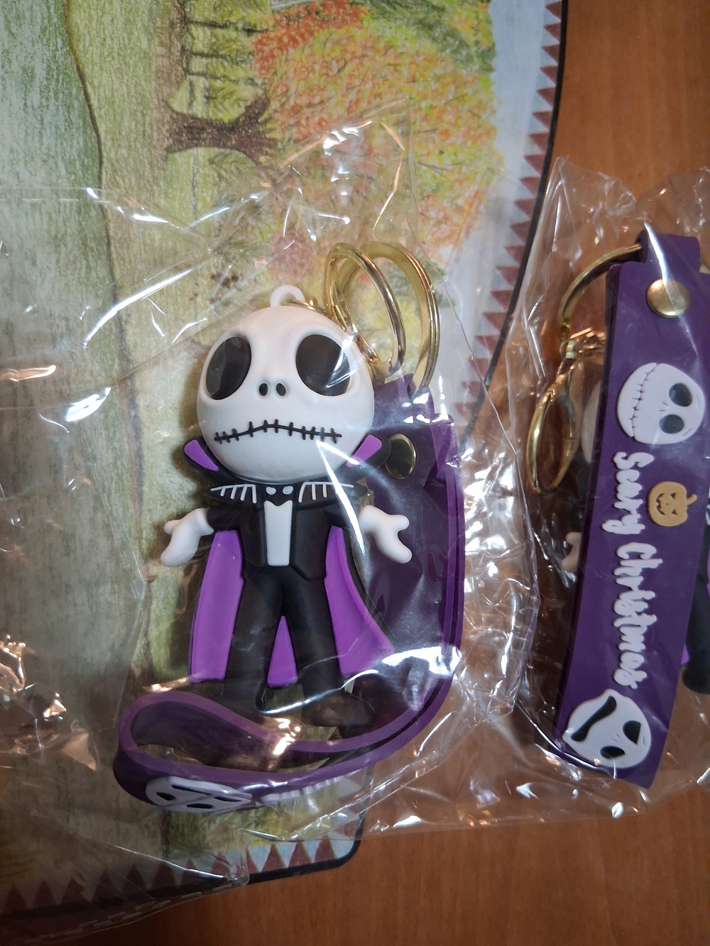 Jack Skeleton Keychain - Picture 2 of 2